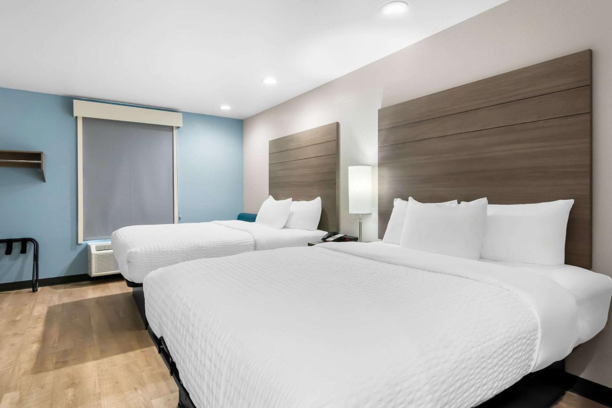 Clarion Pointe Hotel ฟอร์ตเวิร์ท ภายนอก รูปภาพ
